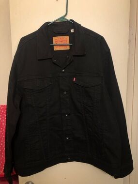 Levi's Black Denim Jacket - Classic Trucker Style Size XL